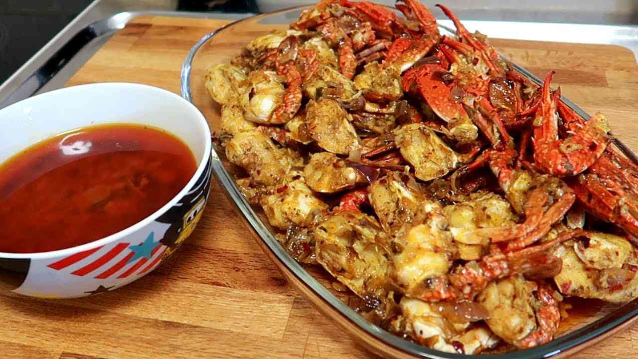 Tangy Crab Recipe with Garlic Butter and Cajun Spices - seafood